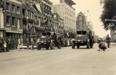605160 Afbeelding van de Memorial D-Day Parade van de 3rd Canadian Infantry Division op het Vredenburg te Utrecht.